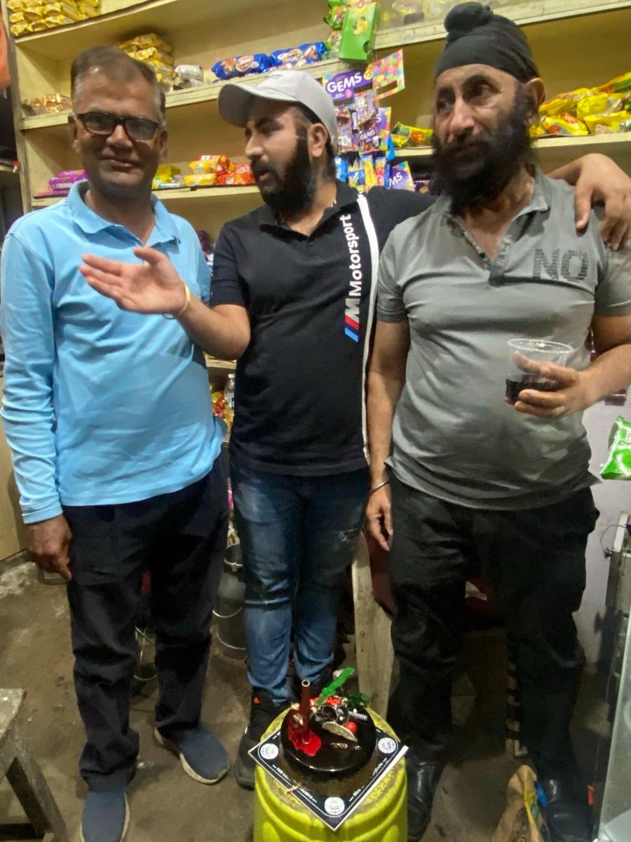 Simran Dairy delivery van Jabalpur